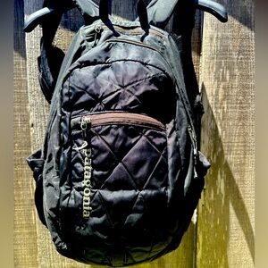 Patagonia backpack, black, with lotsa pockets!
